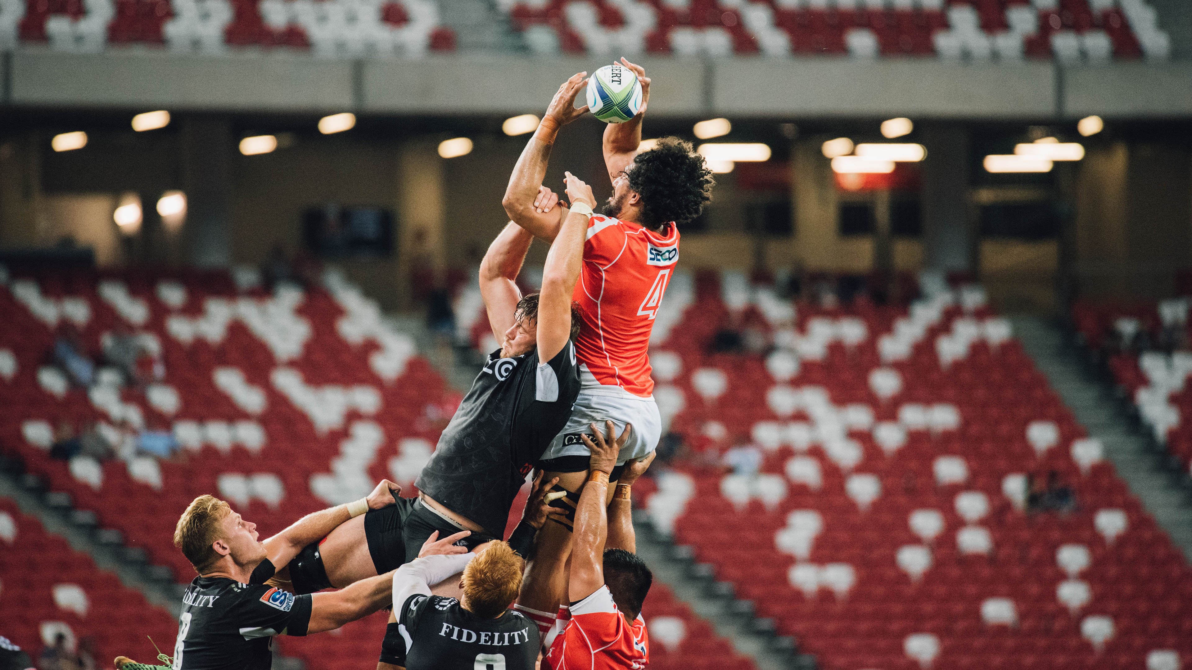 开云·体育官网-多面手风采：篮球场上的全能战士，多样篮球