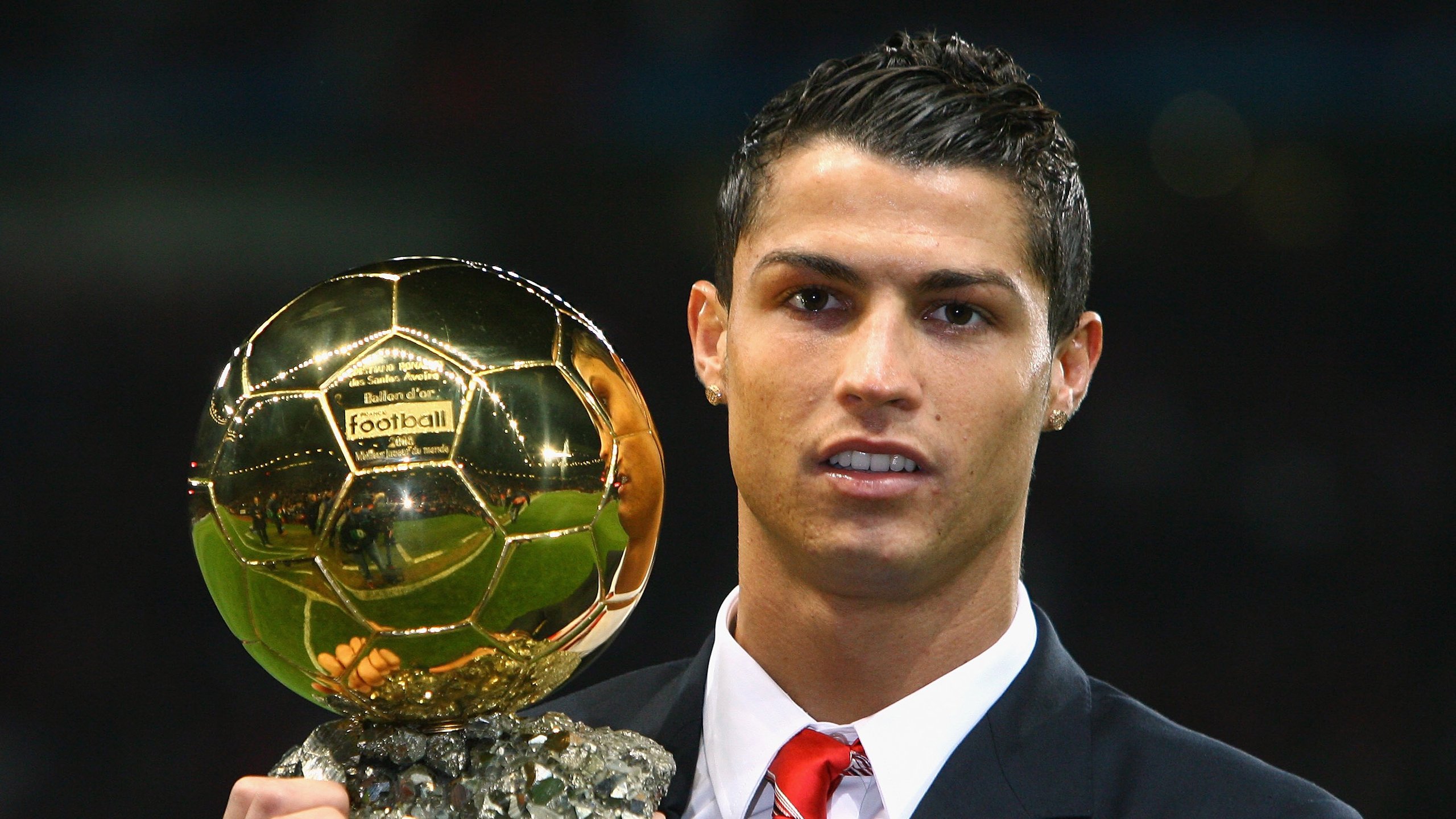 英超争夺激烈，精彩进球和神级扑救不断上演，英超进球集锦视频